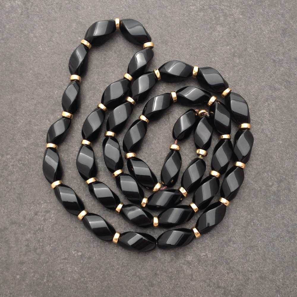 Vintage 80's Black Lucite Fashion Necklace